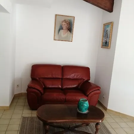 Апартаменты Duplex T3 Avec Parking Монтелимар